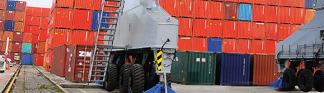Rubber-Tired Portal Harbor Crane